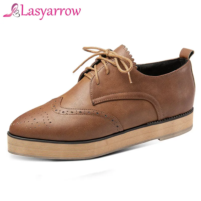 Женские повседневные туфли Lasyarrow модные на плоской платформе с заостренным