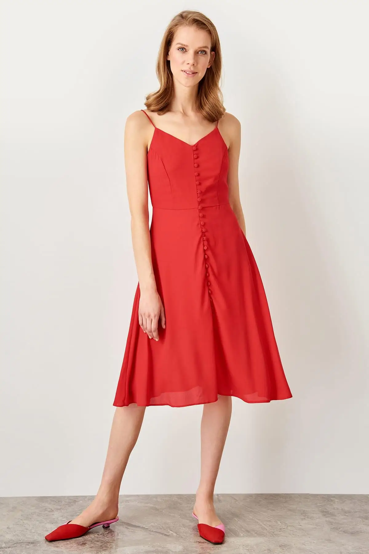 Trendyol красное платье на пуговицах TWOSS19BB0214|Женские платья| |