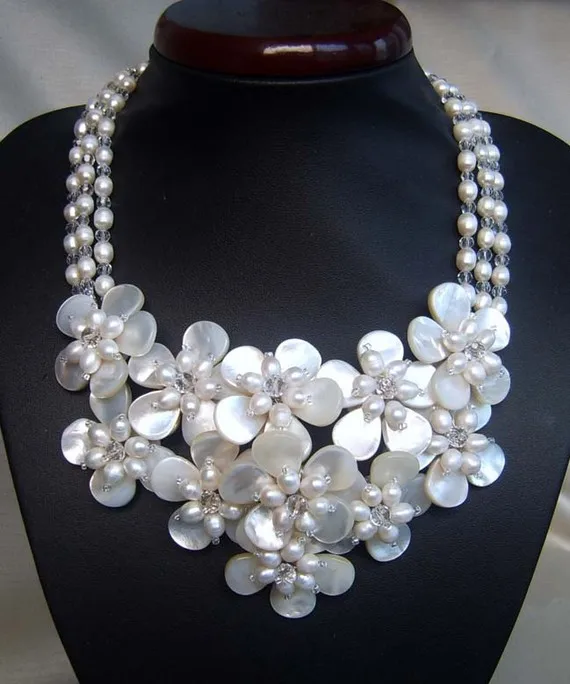 Женское ожерелье с подвеской в виде цветов пресноводной жемчужиной и морской