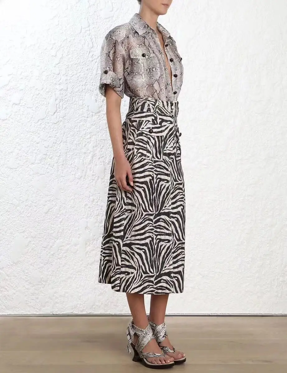 Женский комплект из 2 предметов блузка на пуговицах со змеиным принтом и