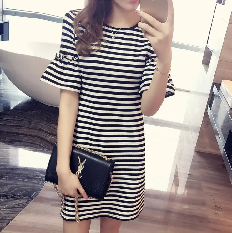 

2019 New Pattern Will Code Horn Sleeve Dress Easy Long Fund Stripe Round Neck Directly Canister Rendering Jacket Fat Mm30