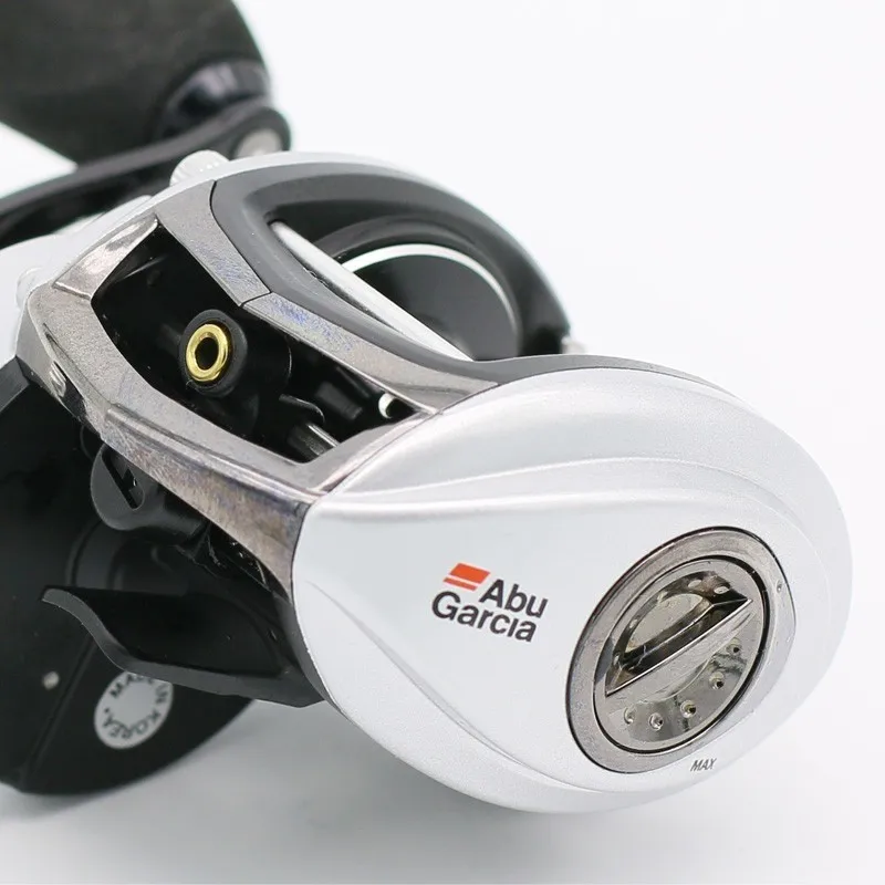 Оригинальная катушка для ловли рыбы с бросковой системой ABU GARCIA REVO STX III R HS SHS 10+1BB 180 г 9 кг максимального тягового усилия. Подходит для ловли на искусственную приманку в пресной и соленой воде.