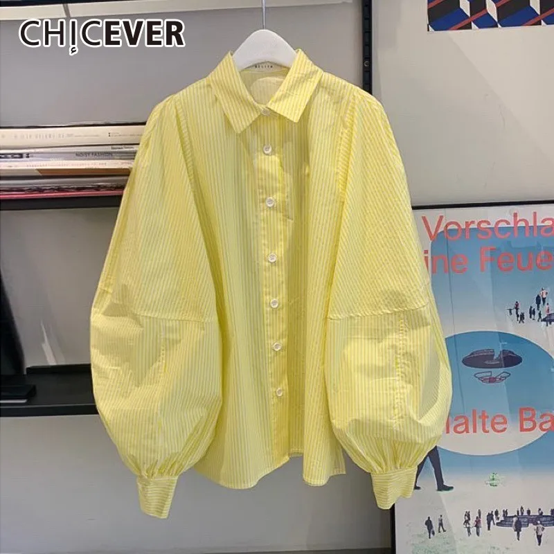 CHICEVER Весенняя полосатая Желтая Женская рубашка с отворотом пышными рукавами и
