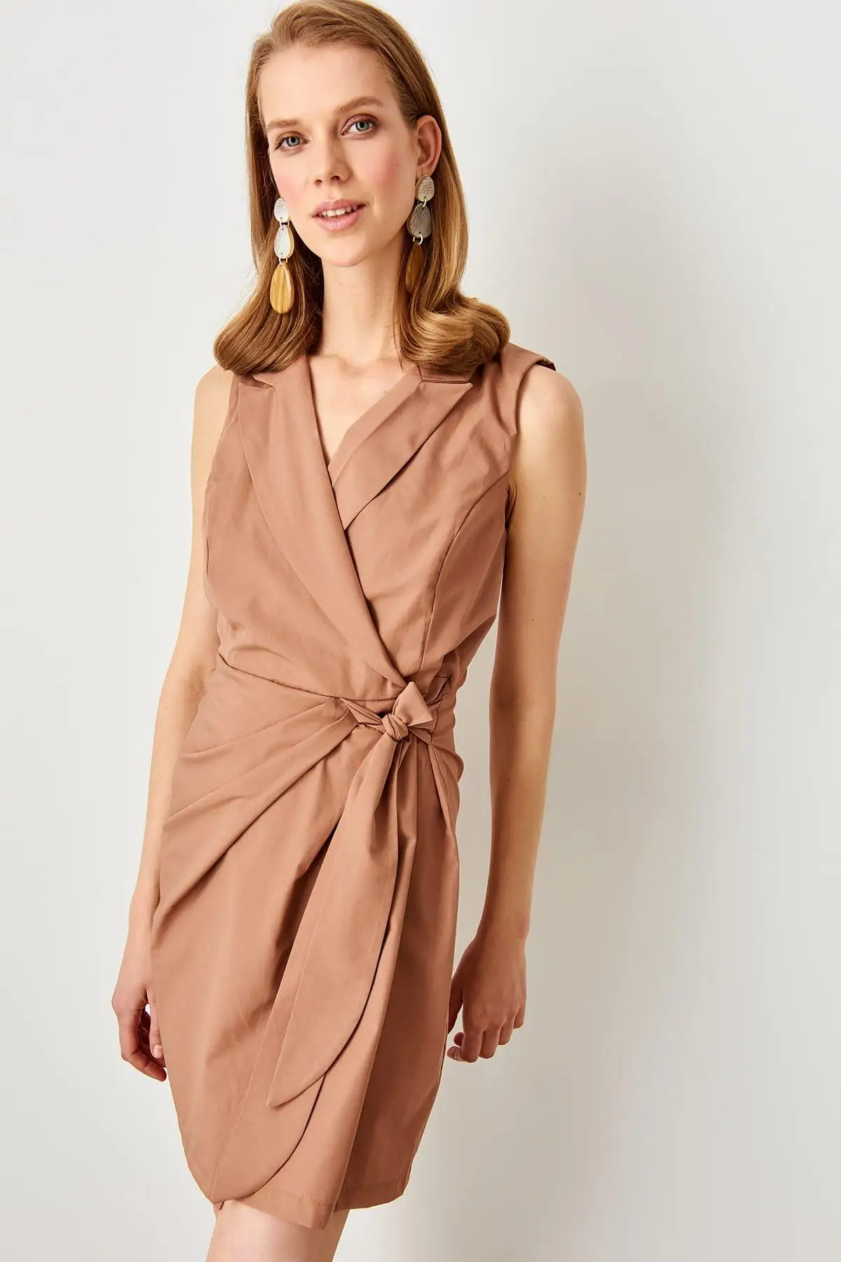 Trendyol Camel платье со шнуровкой TWOSS19AA0029|Женские платья| |