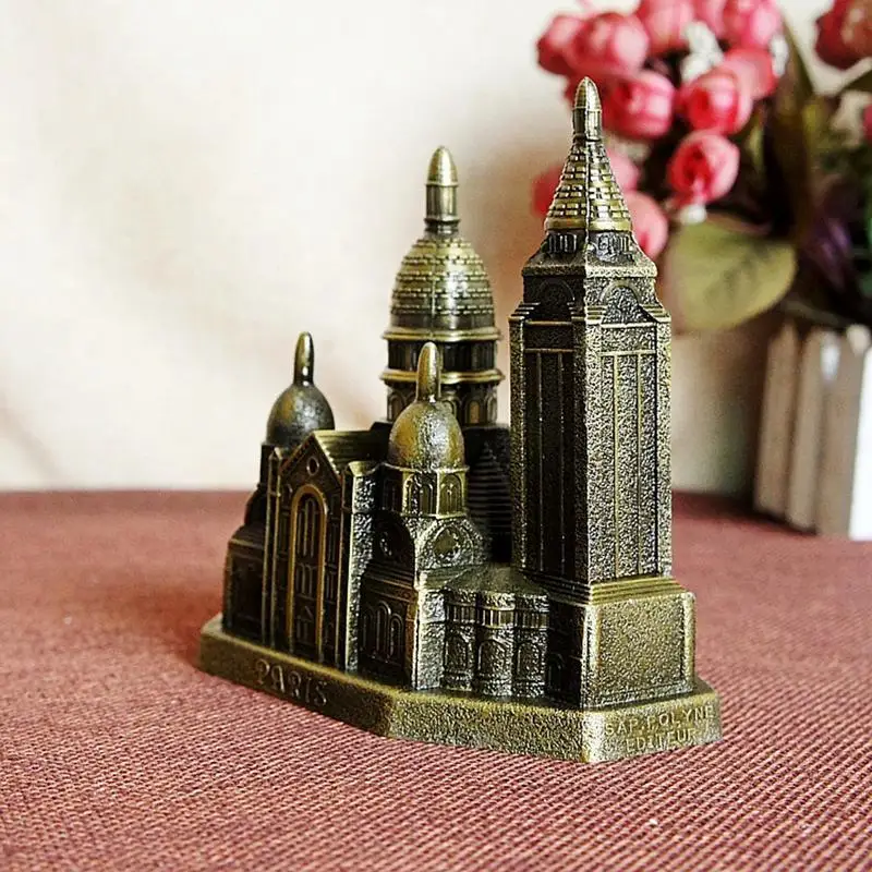 French The Notre Dame De Paris Catholic Church Building Model Metal Ornament Birthday Gifts Souvenirs Statuette Steeplehouse | Дом и сад