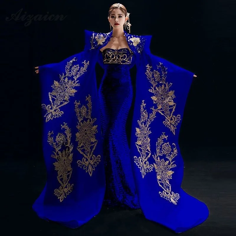 

New Embroidery Cheongsam Long Evening Party Dresses For Women Chinese Traditional Clothing Qipao Royal Blue Luxury Fashion Show