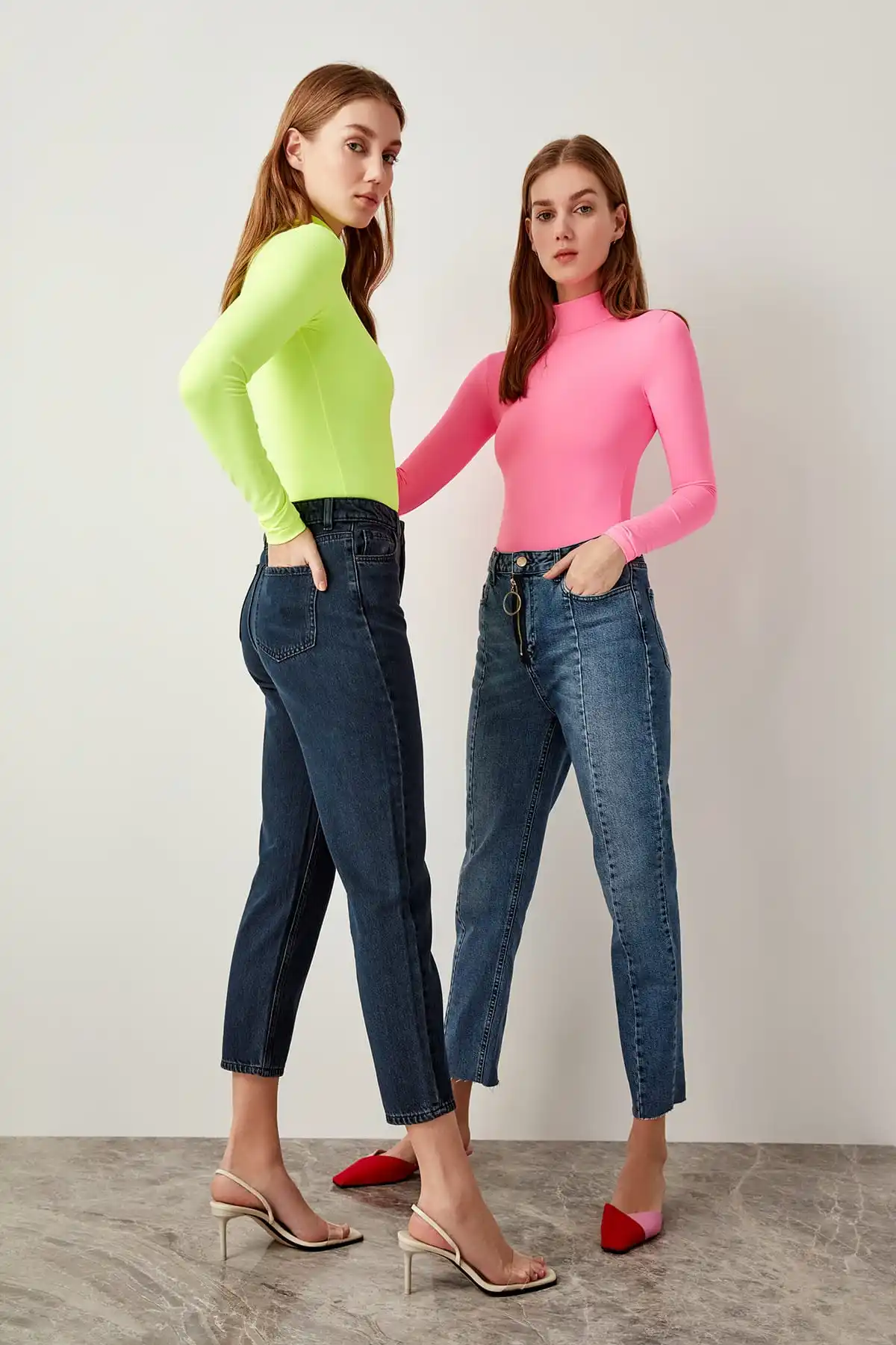 Trendyol подробные синие на молнии с завышенной талией джинсы Mom TCLSS19LR0039| |