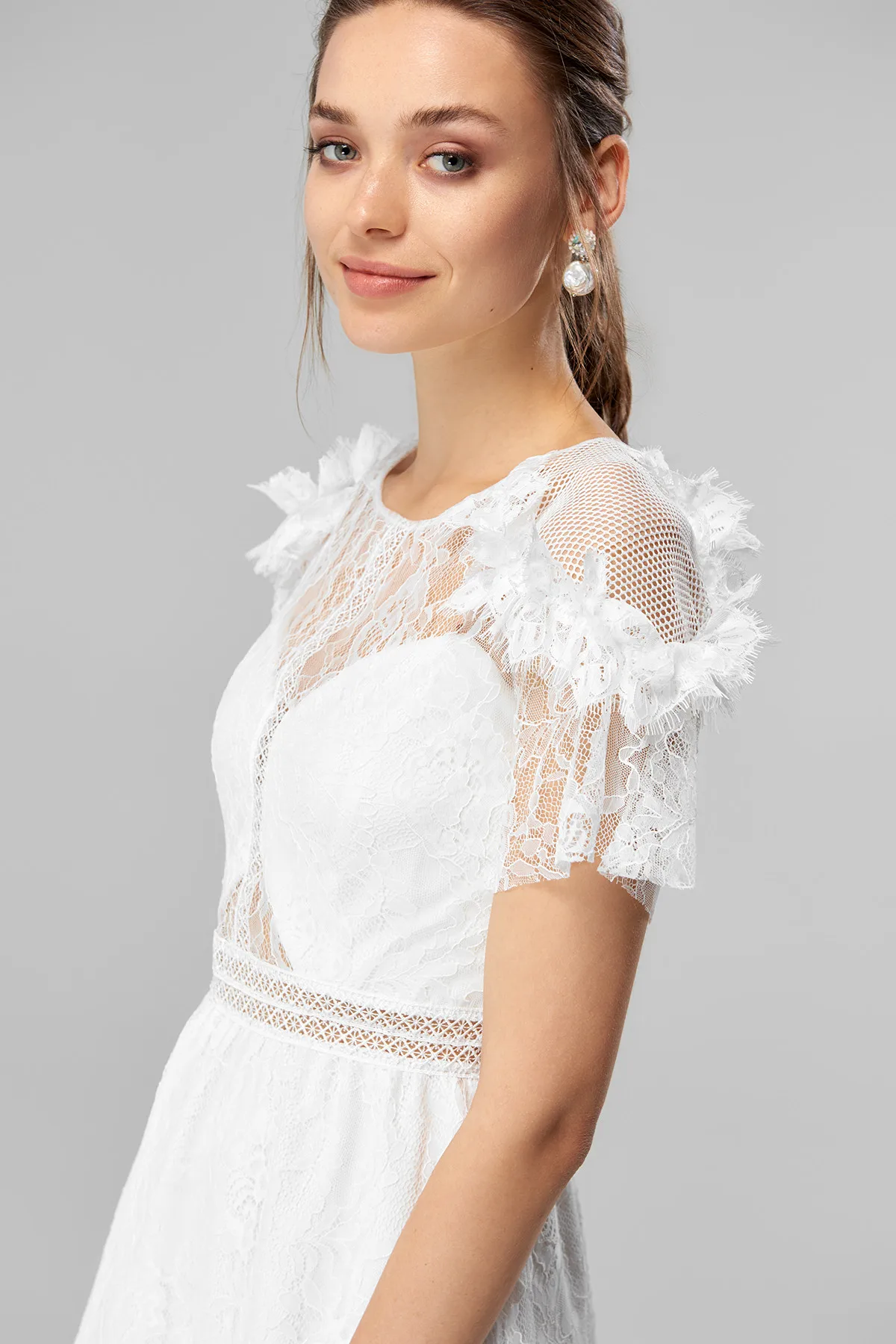 Кружевное платье с оборками Trendyol Ecru TPRSS18FZ0088|Женские платья| |