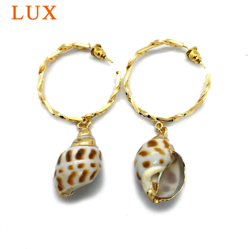 

Natural conch shell earrings for women drop earrings gold plating Party Jewelry Beach Screw Snail Shape earrings as gift
