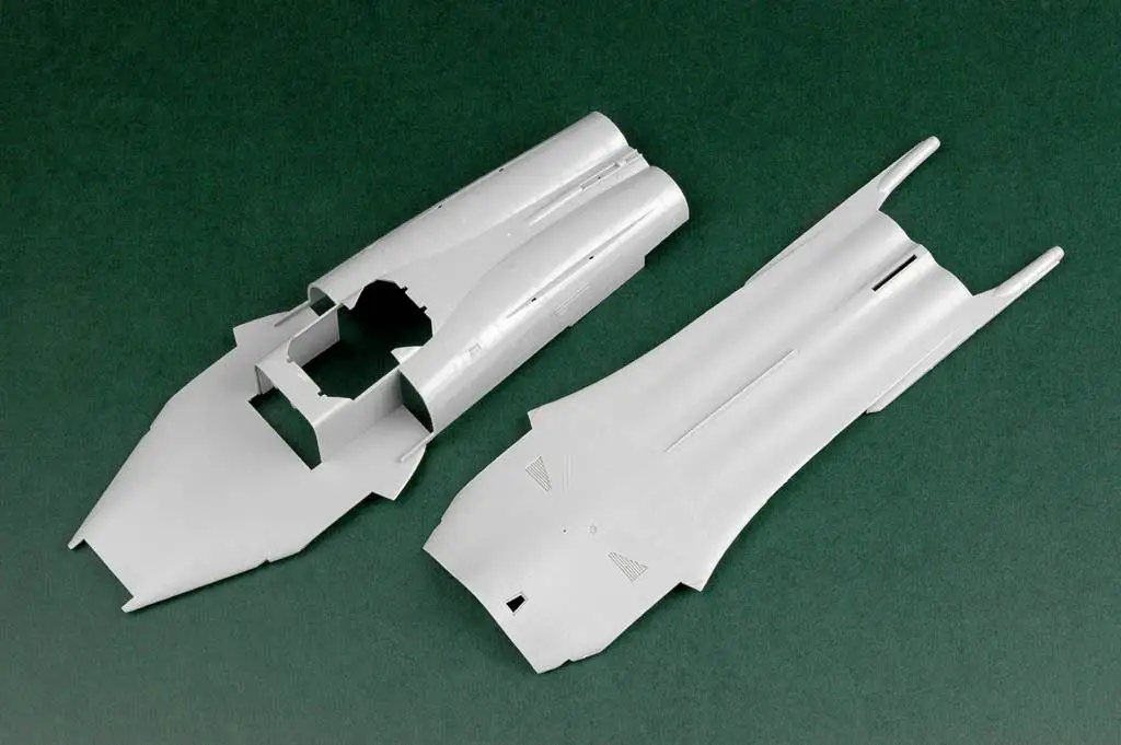 Hobbyboss 1/48 80352 EF 111 Ворон|Наборы для сборки моделей| |