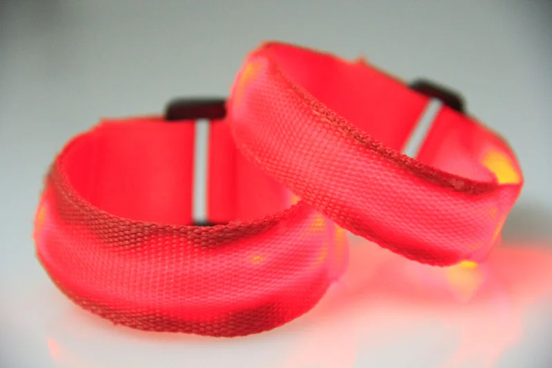 

LED Glowing bracelet Flashing Wrist Band Arm Band Belt Light Up Supplies for Concert Party Glow For Party Decoration Gift