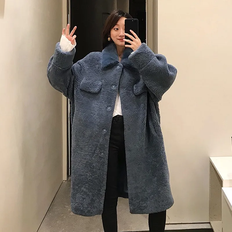 TWOTWINSTYLE искусственный мех ягненка пальто Для женщин с длинным рукавом норки