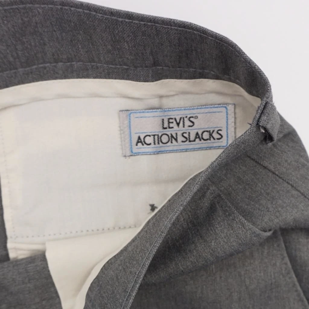 LEVIS действие Слаксы плоской передней карьера Брюки серые мужские 36x32 |