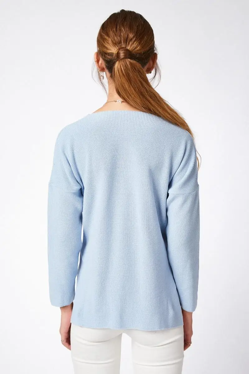 Happiness ist. Women's Baby Blue Boat Neckline Seasonal Sweater 1261 CR00134 |