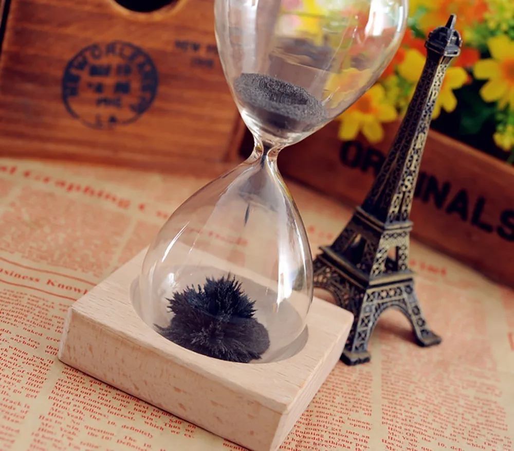 Антистресс Releiver Магнитный час стекло с деревянной основой-лучший подарок Awa