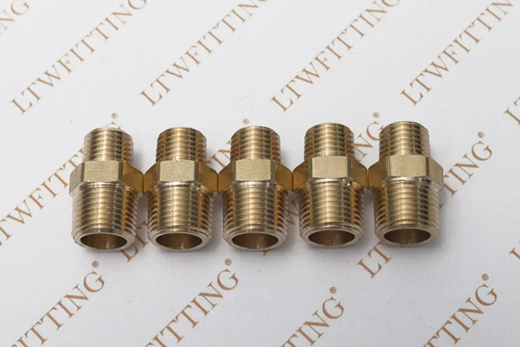 Фото LTWFITTING Латунная Труба шестигранный редукционный штуцер для сосков 3/8 дюйма x 1/4 LTWFITTING Латунная Труба шестигранный редукционный штуцер для сосков 3/8 дюйма x 1/4