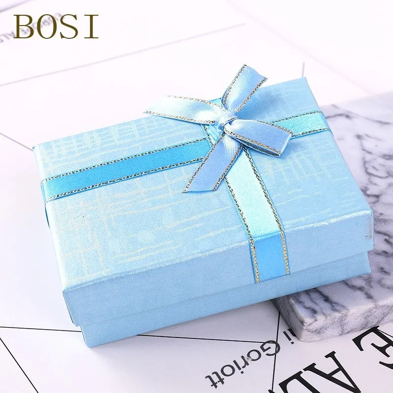 Кольцо для серег Box Engage Ment серое ожерелье с бантом квадратный органайзер