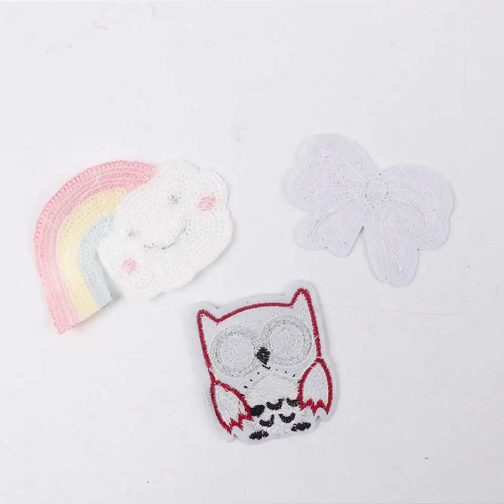 

IBOWS 5PCS Sequin Iron On Patches Fashion Unicorn Embroidered Decorative Patches for Clothes Sew On Bag Pants DIY Accessories