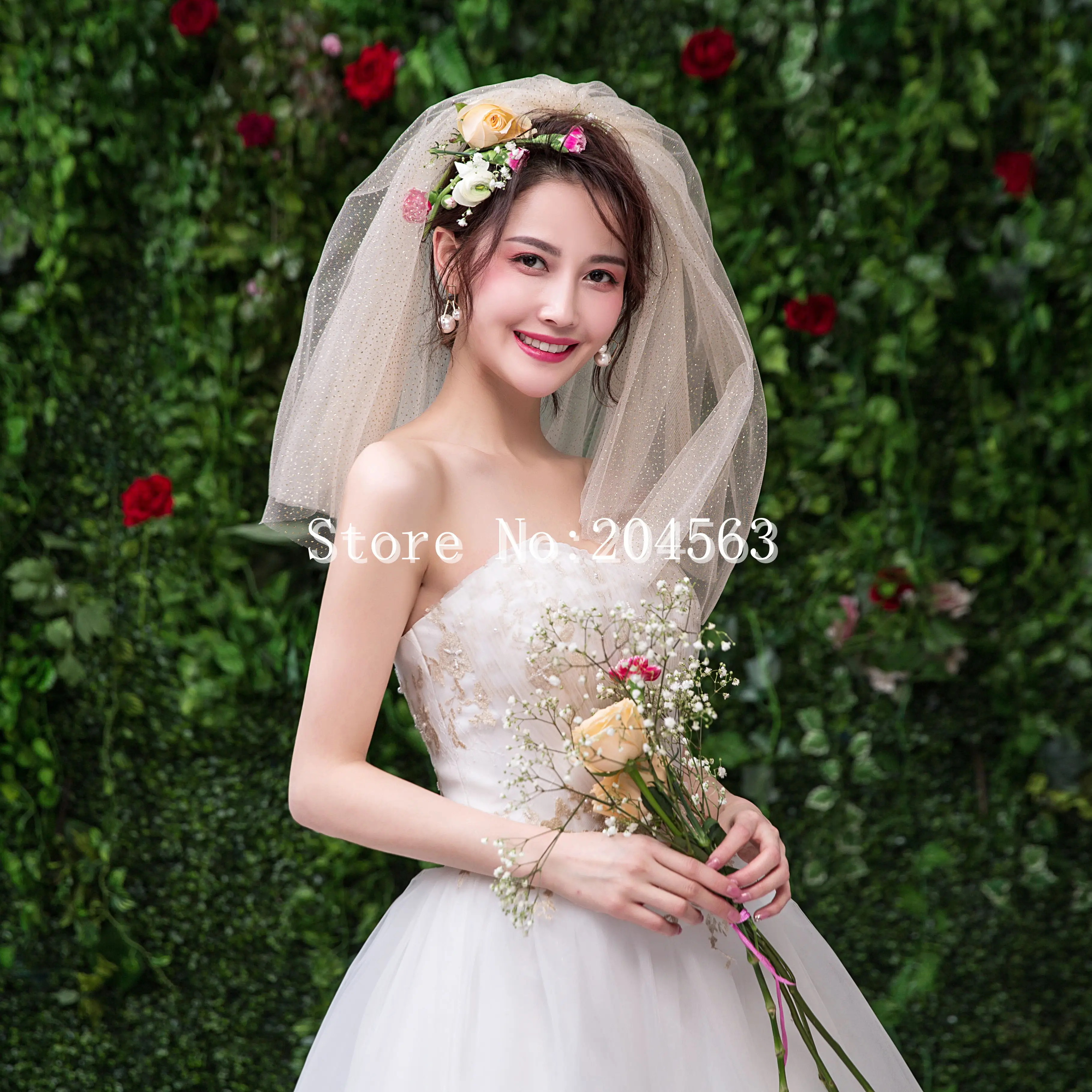 

Champagne Wedding Veil Unique Short Bridal Veils with Comb AX2019