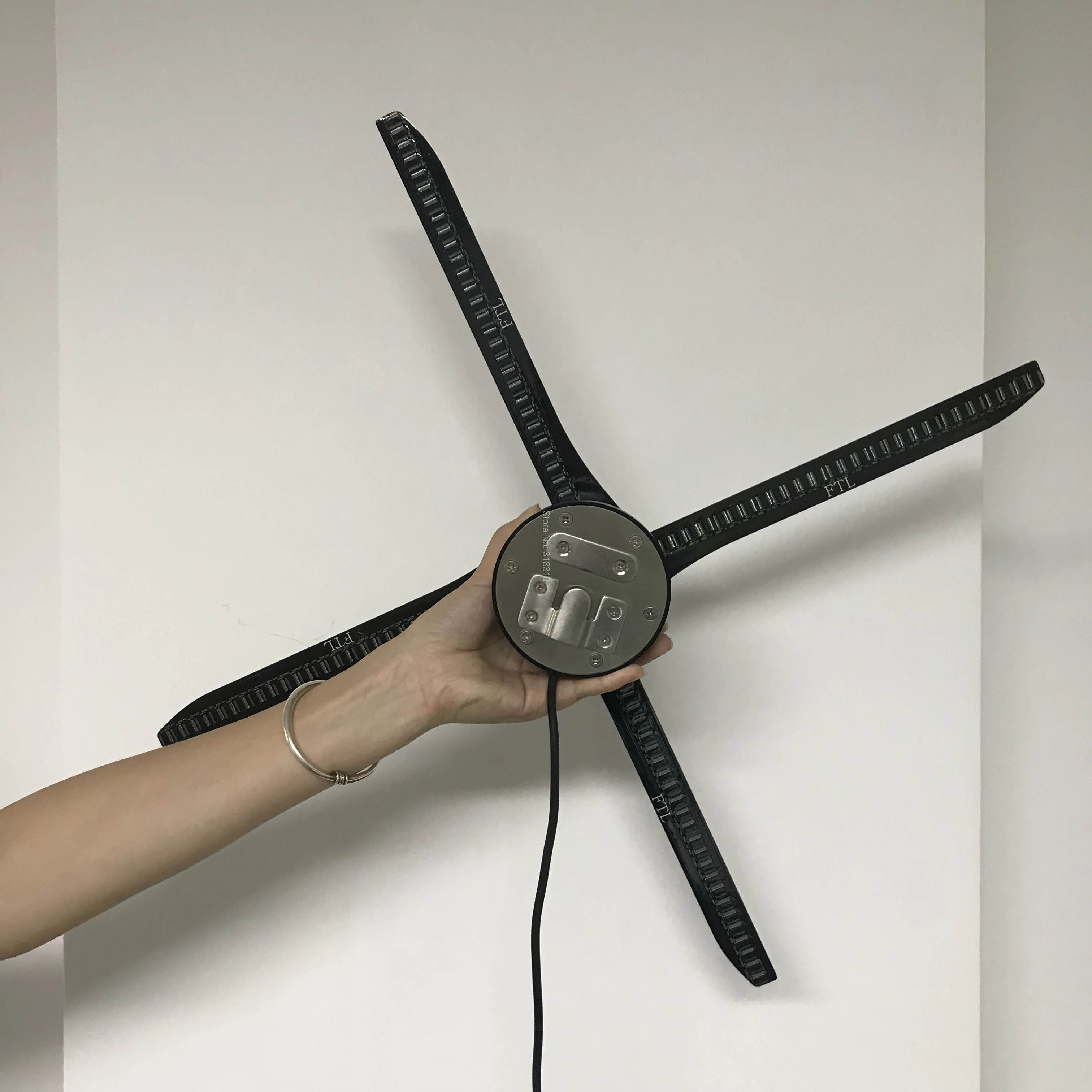 Специальная Высококачественная голограмма светодиодный вентилятор 3d wifi 56