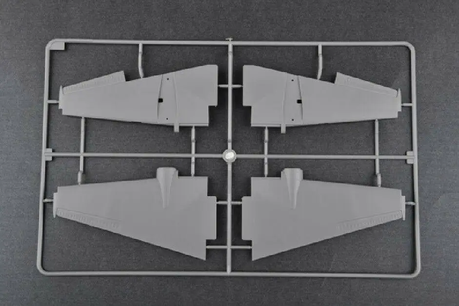 Trumpeter 1/48 02893 De Havilland Hornet F.1|Наборы для сборки моделей| |