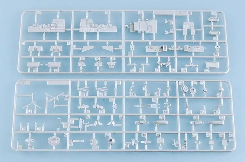 Трумбер 1/700 05722 российский Круизер маршал утинов | Игрушки и хобби