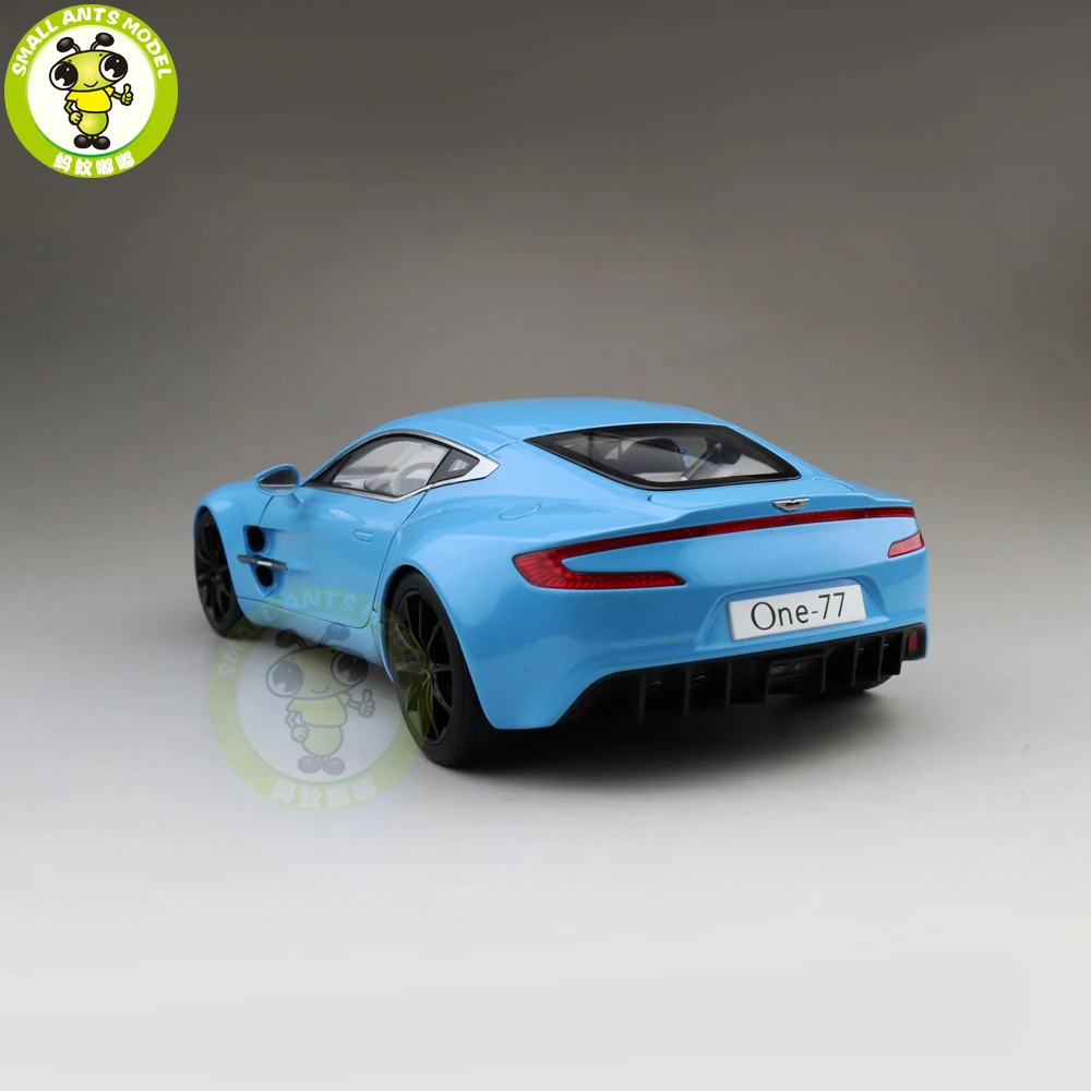Модель автомобиля под давлением AUTOart 1/18 ONE 77 синяя 70240|Наземный транспорт| |