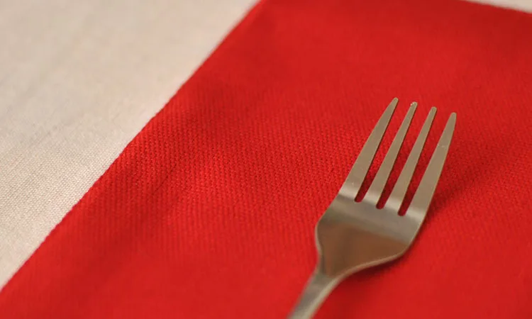 

1pc Nordic Minimalist Solid Red Double-Layer Placemat Table Fabric Heat Resistant Table Mat Pad Insulation pads