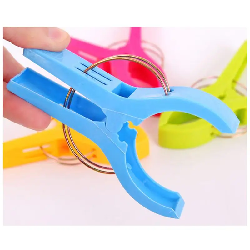8-Piece Beach Towel Clips Plastic Bright Color Sturdy Cloth for Socks Stockings Clothes Scarf (Random Color) | Дом и сад