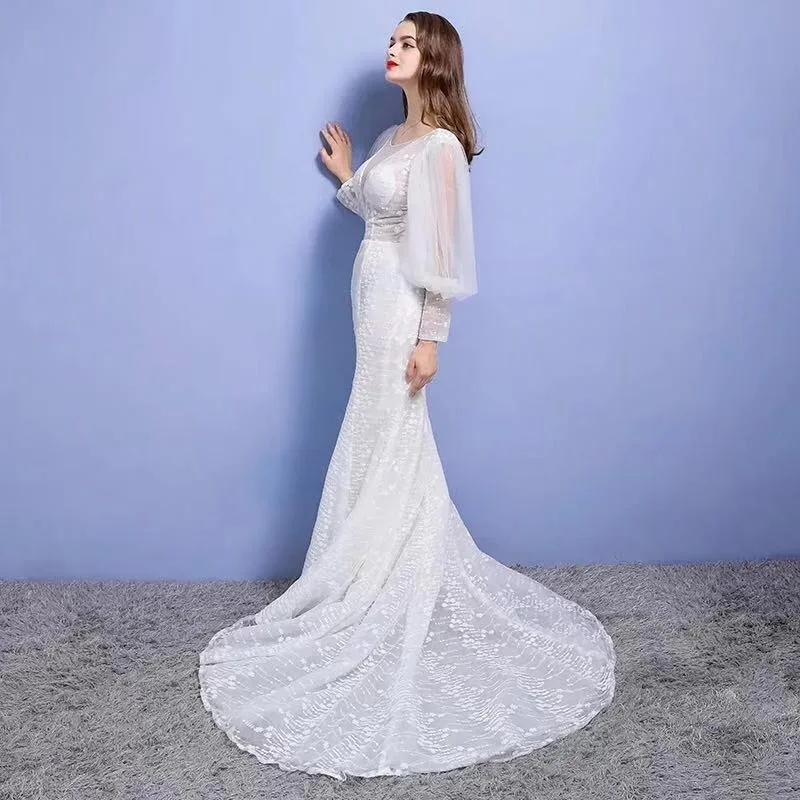 Платье для свадьбы Vivian's Bridal с рукавами фонариками и открытой спинкой