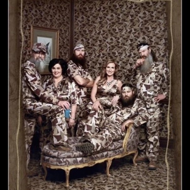 Duck Dynasty-family First Laminated & Framed Poster Print (24x36) | Дом и сад