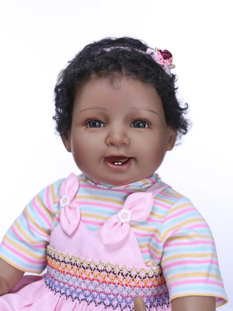 Куклы Reborn Black Girl 22 дюйма 55 см бренд npk Мягкие силиконовые куклы reborn baby с медведем плюшевый подарок для ребенка bebe