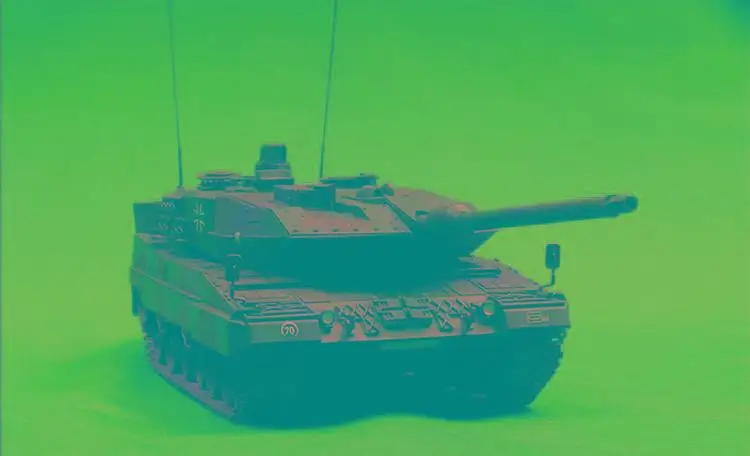 Модель Hobbyboss 82403 1/35 немецкий леопард 2 A6EX | Игрушки и хобби