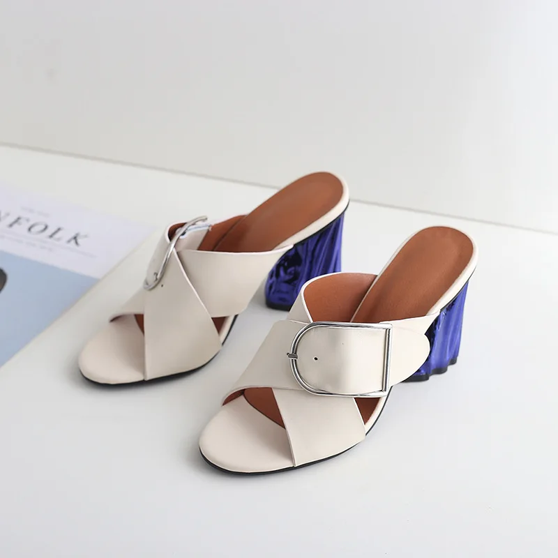 

Женские босоножки на высоком каблуке, выразительные сандалии бежевого, черного цветов, для улицы и дома, в Корейском стиле, лето