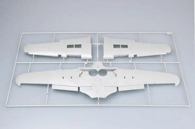 Trumpeter 1/24 02416 Hawker Hurricane Mk.IIC/слишком|Наборы для сборки моделей| |