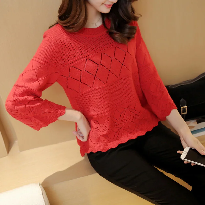 Женский трикотажный свитер с круглым вырезом рукавом 3/4 и перфорацией | Женская