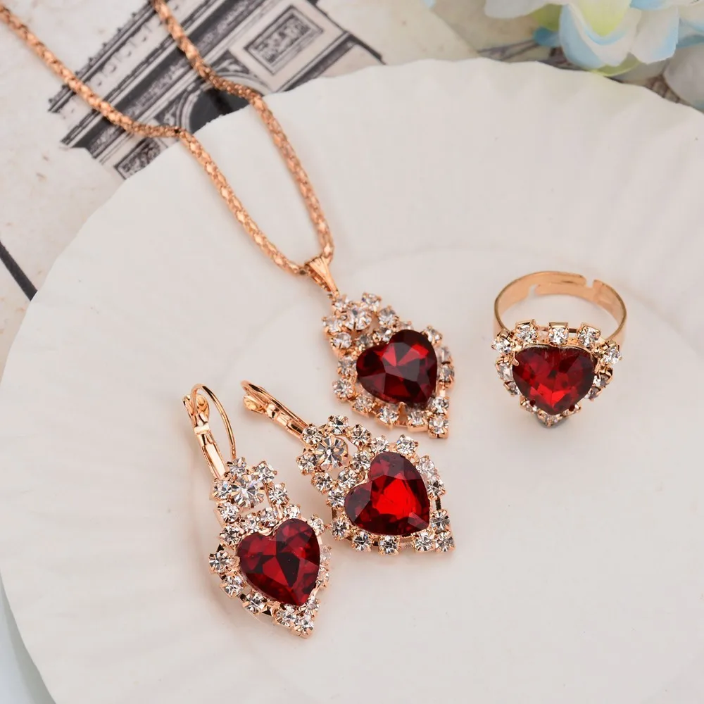 women wedding heart High File Crystal Pendeloque Cut Clavicle Necklace Earrings Ring 3pc Suit Marry Bride Accessories Jewelry |