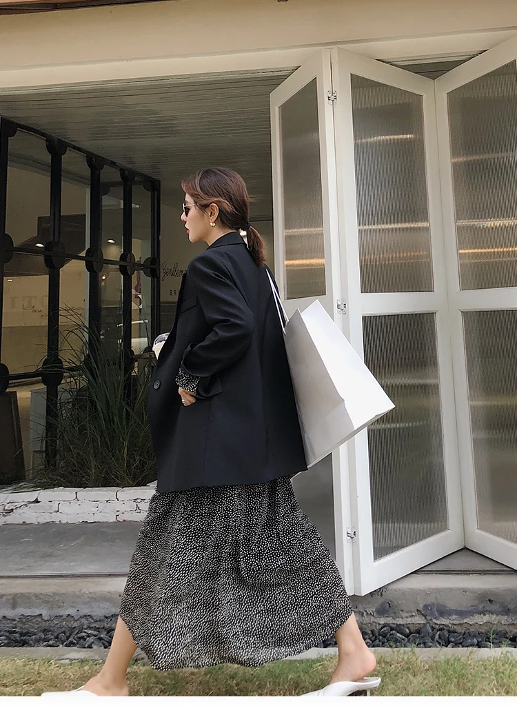 Блейзеры с вырезами на одной пуговице однотонные длинными рукавами в винтажном