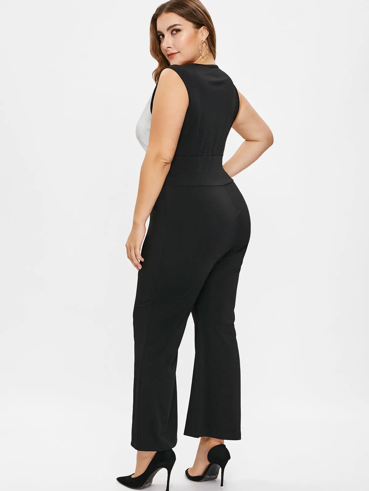 Wipalo Plus Size Sleeveless V Neck Contrast Flare Jumpsuit With Lace Up Surplice Two Tone High Waisted Color Block 4XL | Женская одежда