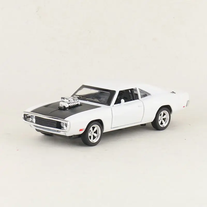 1:32/модель литая под давлением игрушечная машина/1970 Dodge Charger Coupe/с подсветкой и
