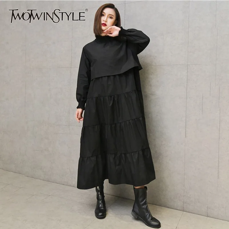 Женское платье TWOTWINSTYLE черное большого размера с рюшами воротником и длинным - Фото №1