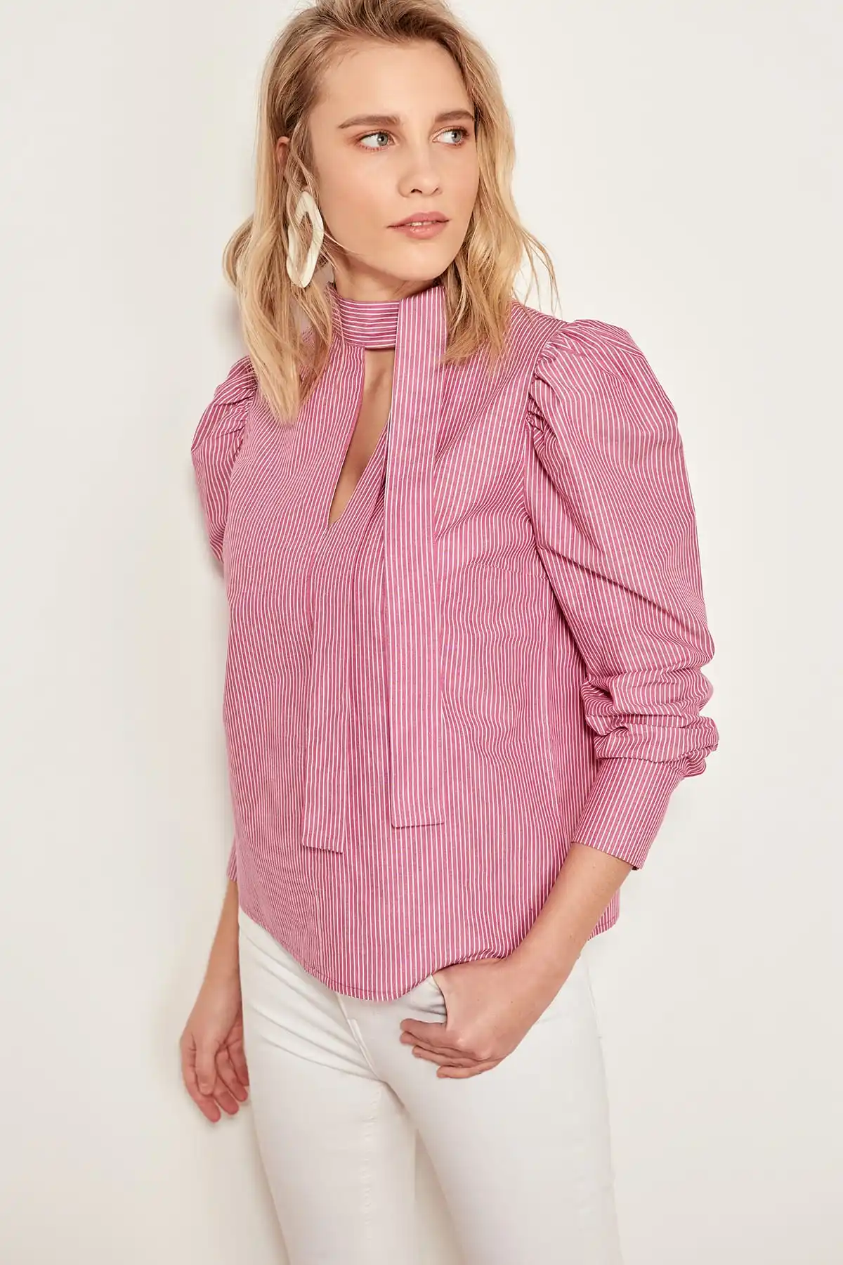 Trendyol Pink Striped Scarf Collar Blouse TWOSS19EH0064 |