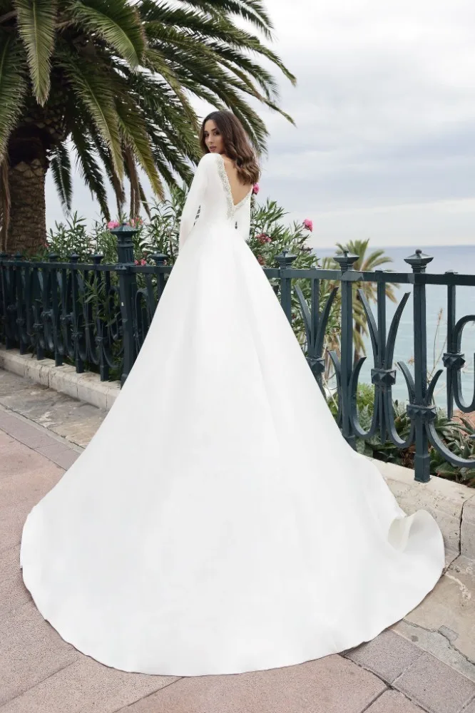 Винтажное мягкое сатиновое бальное платье Vivian's Bridal с длинным рукавом и