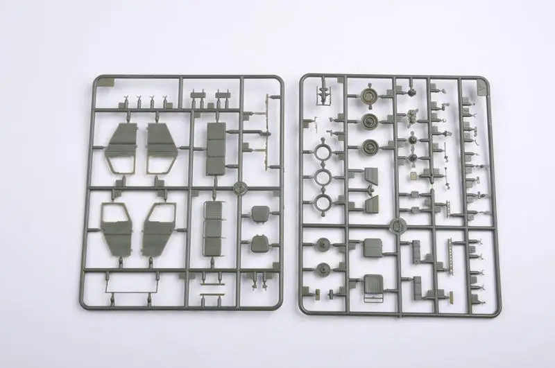 Вездеход Trumpeter 1/35 02327 UAZ-469 | Игрушки и хобби