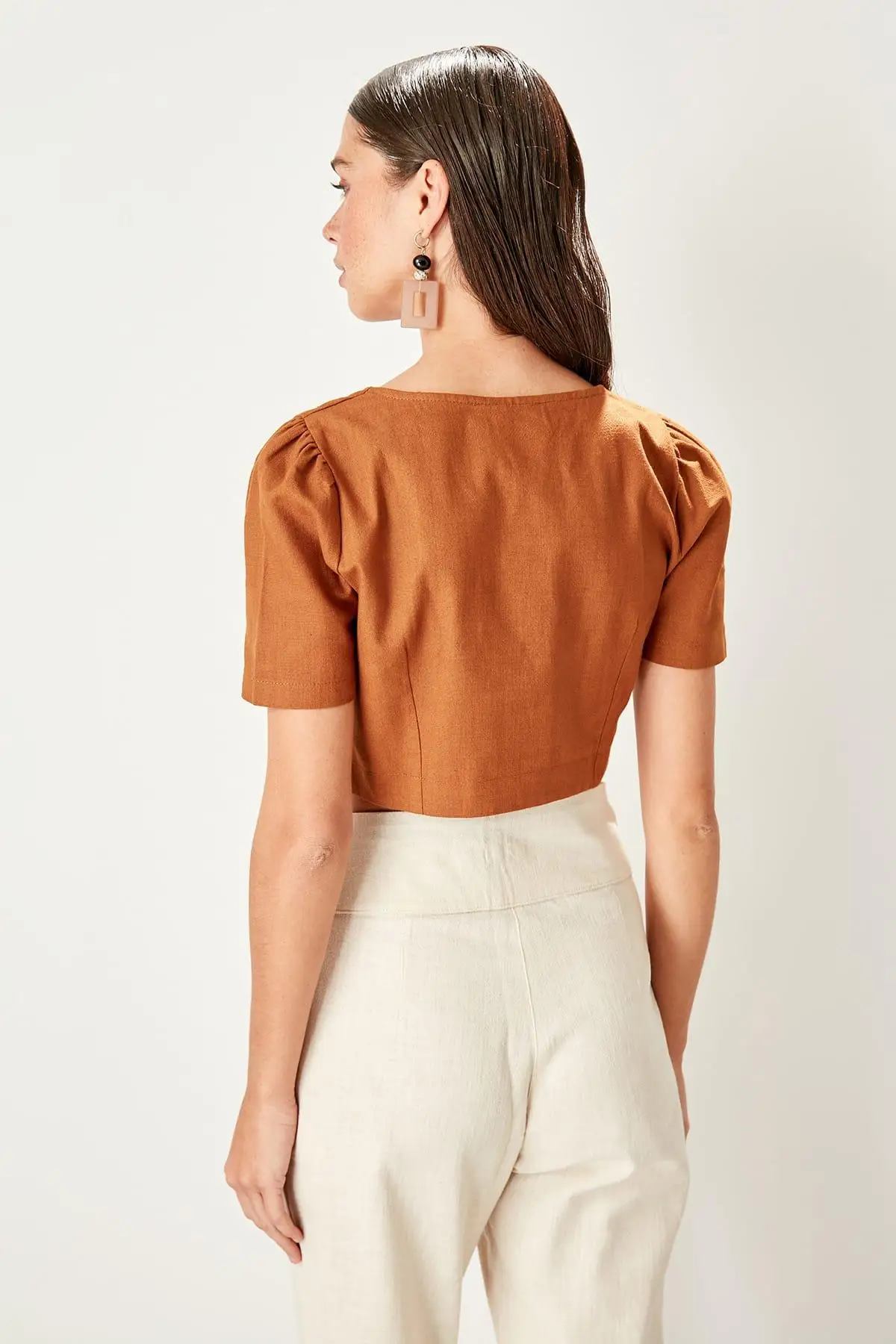 Trendyol верблюжья Кнопка деталь Bluz TWOSS19IE0061 |