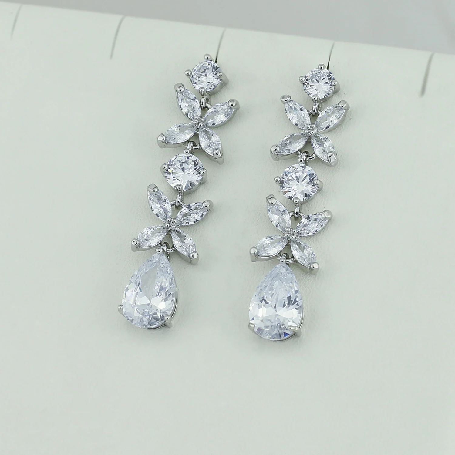 

Silver Tone Wedding Earring Zircon Flower Drop Dangle Earring Cubic Zirconia Earring For Women Prom Jewelry Accessories CE10059