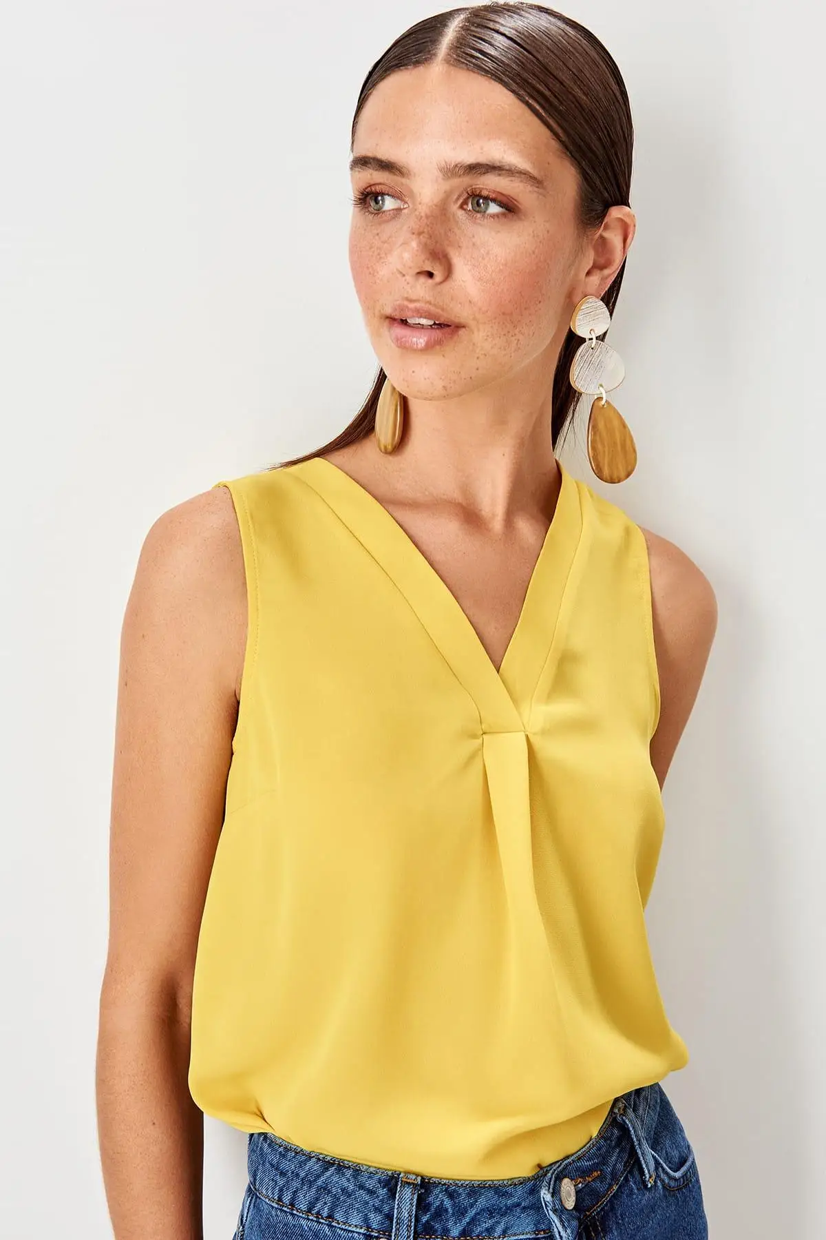 Trendyol горчичная блузка без рукавов TWOSS19XM0238| |