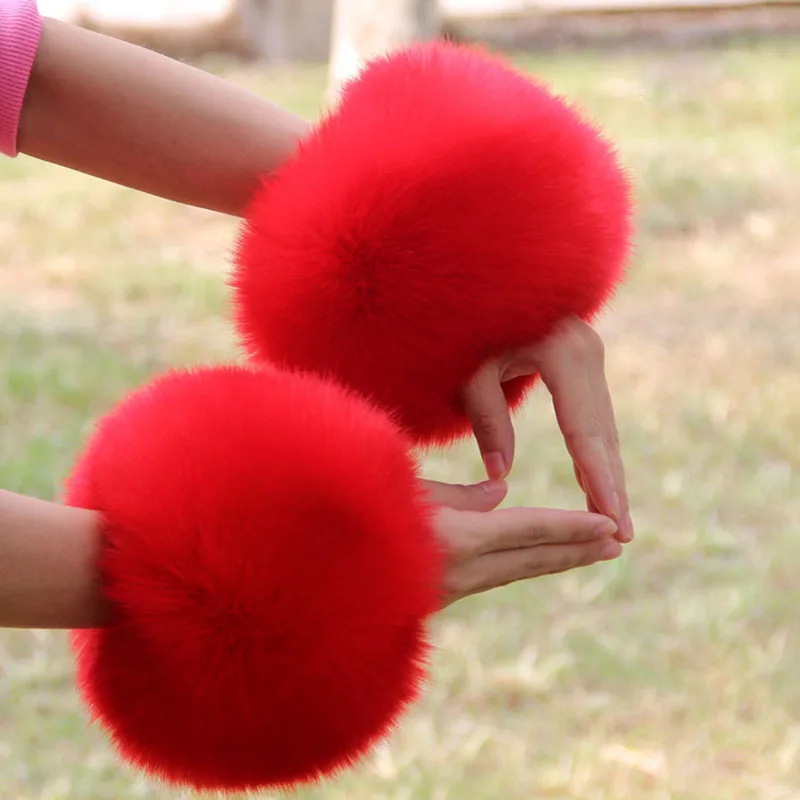 Women Oversized Faux Rabbit Fur Hairy Cuff Bracelet Comfortable Windproof Arm Warmers Wristband Ladies Short Sleeve W116 |