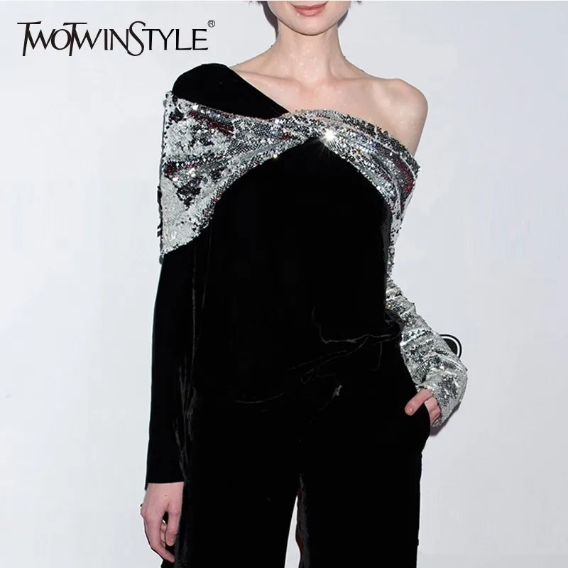TWOTWINSTYLE Лоскутные блестки велюровые футболки для женщин асимметричный воротник