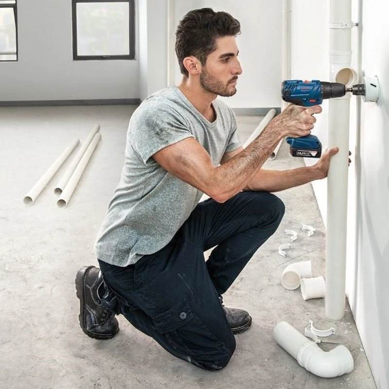 Дрель шуруповерт аккумуляторная Bosch GSR 140 LI (2 Li ion батареи 14.4 В емкостью 1 5 Ач. 2
